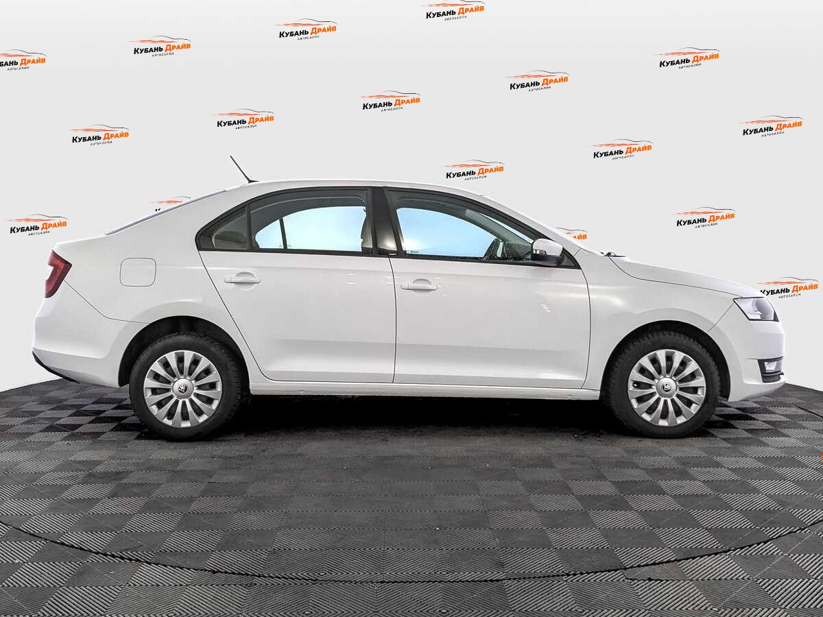 Skoda Rapid 2019 года с пробегом. Фото: #3