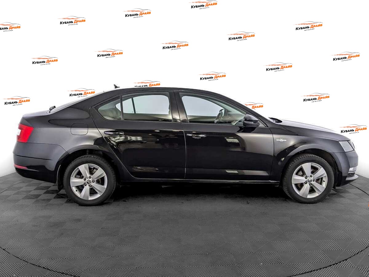 Skoda Octavia 2019 года с пробегом. Фото: #3