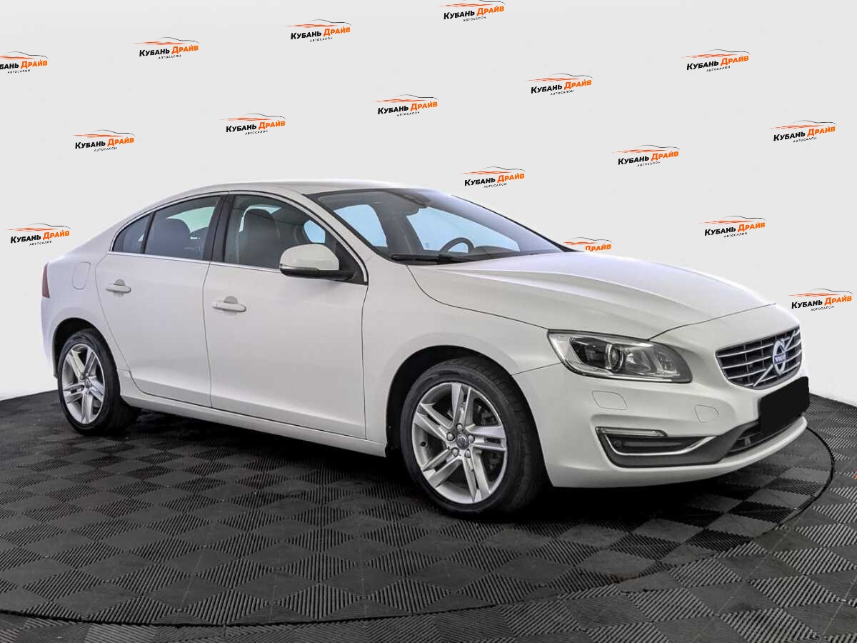 Volvo S60 2016 года с пробегом. Фото: #2