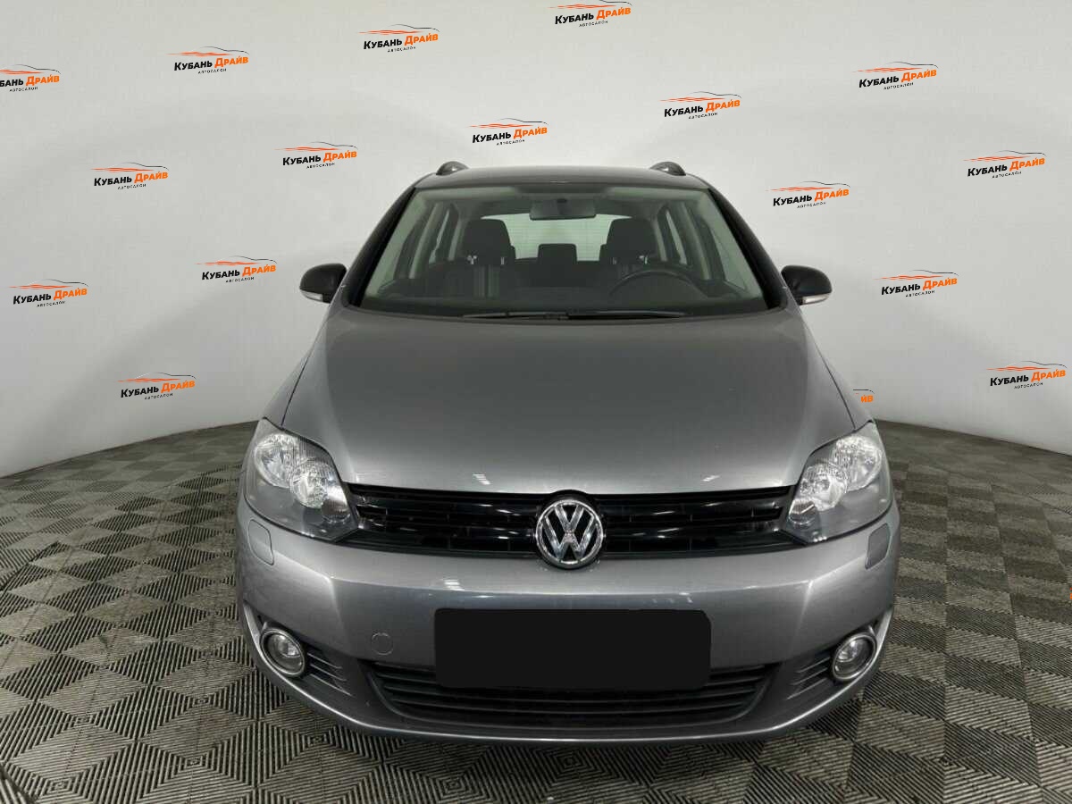Volkswagen Golf Plus 2012 года с пробегом. Фото: #1