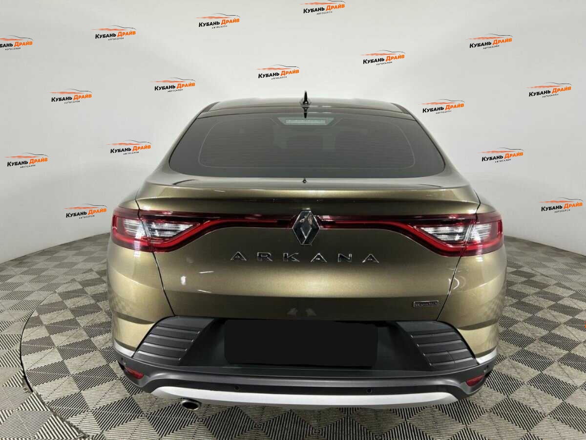 Renault Arkana 2021 года с пробегом. Фото: #2