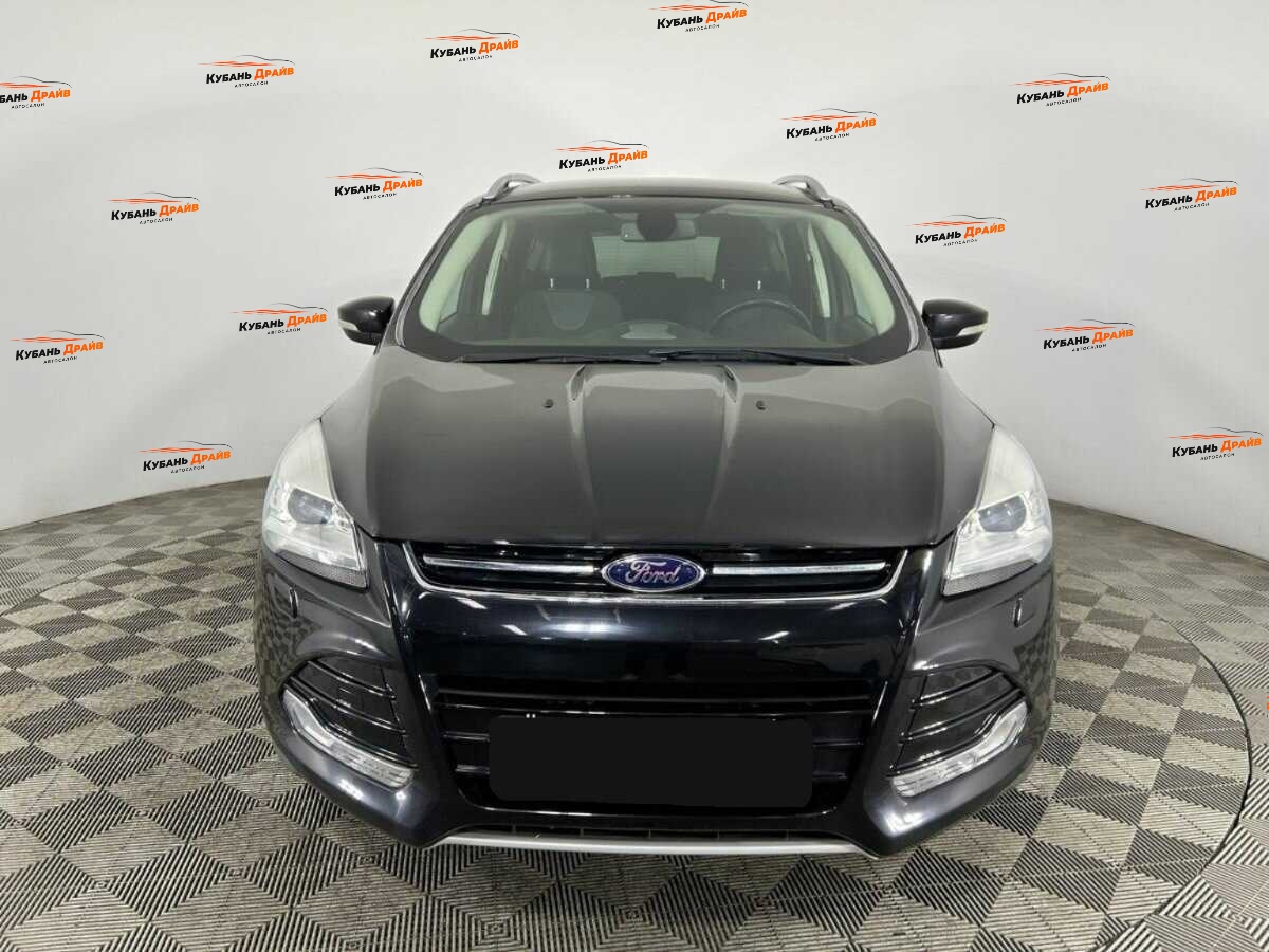 Ford Kuga 2015 года с пробегом. Фото: #1