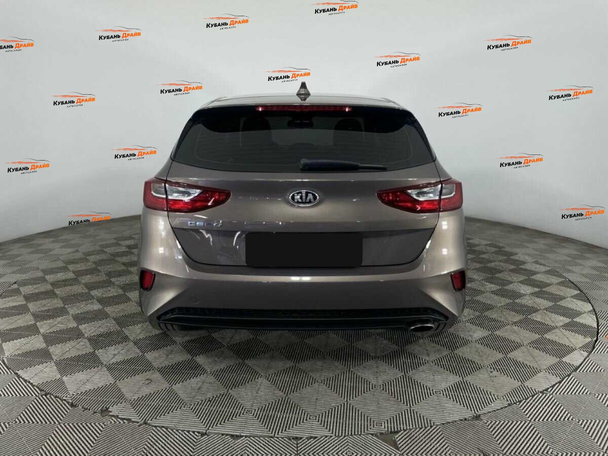 Kia Ceed 2018 года с пробегом. Фото: #2