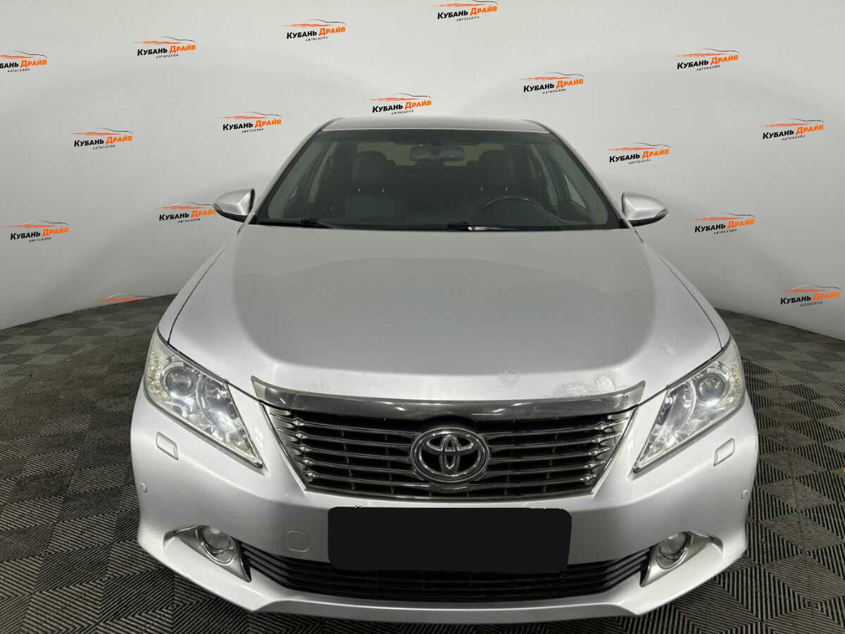 Toyota Camry 2013 года с пробегом. Фото: #1