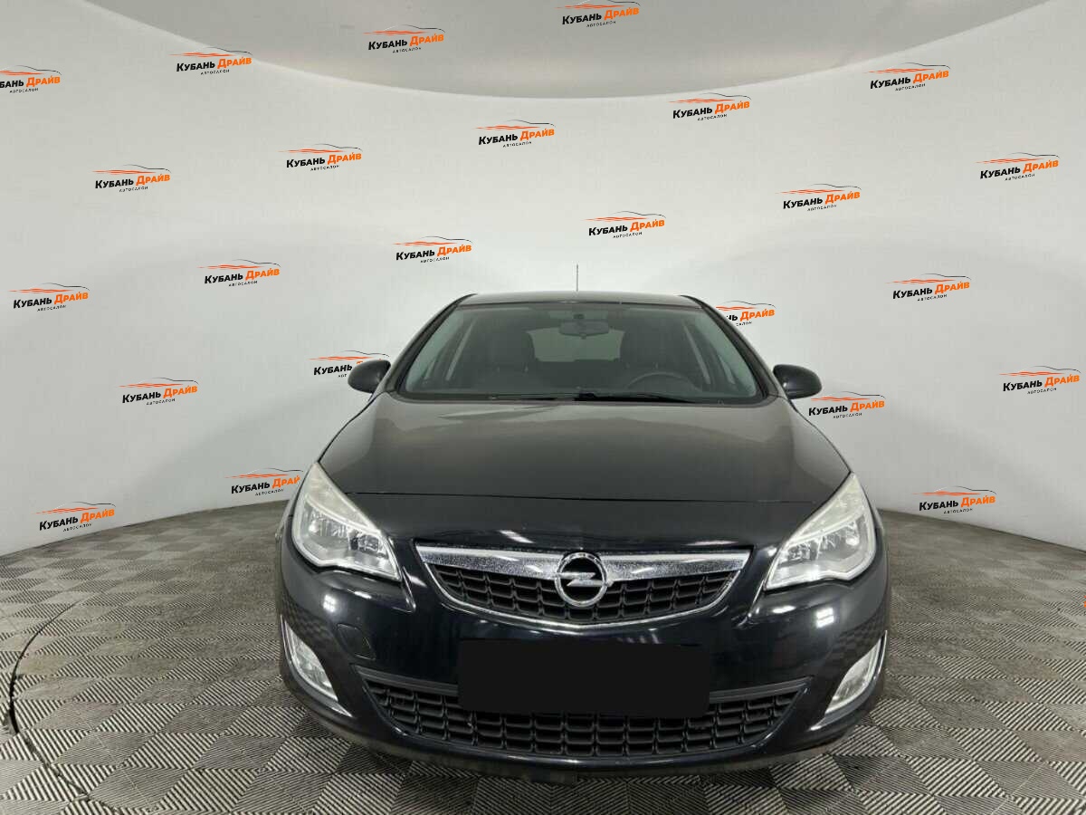 Opel Astra 2012 года с пробегом. Фото: #1