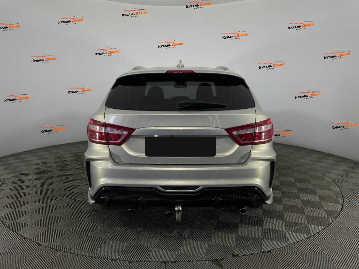 Lada (ВАЗ) Vesta 2018 года с пробегом. Фото: #2