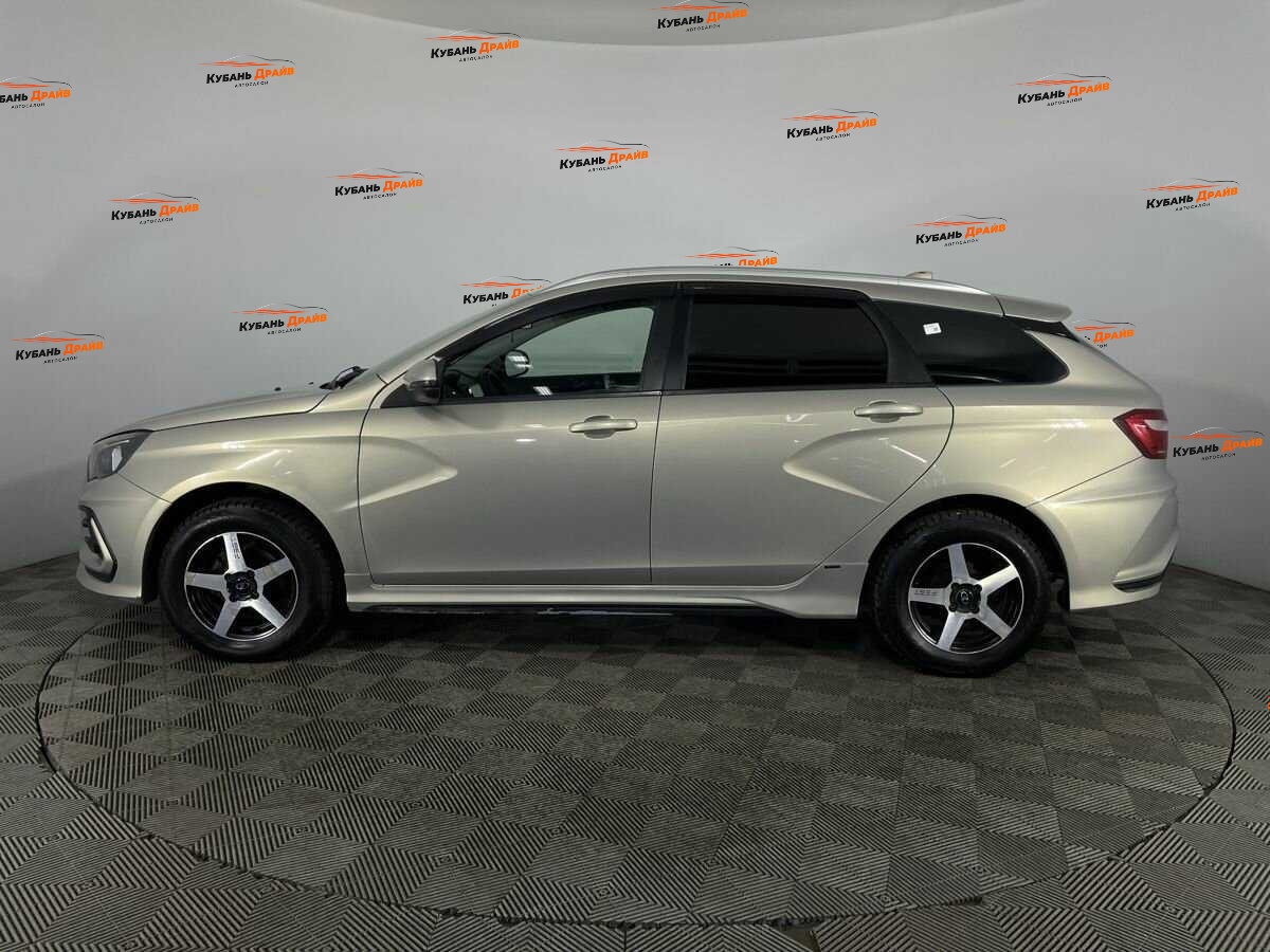 Lada (ВАЗ) Vesta 2018 года с пробегом. Фото: #4