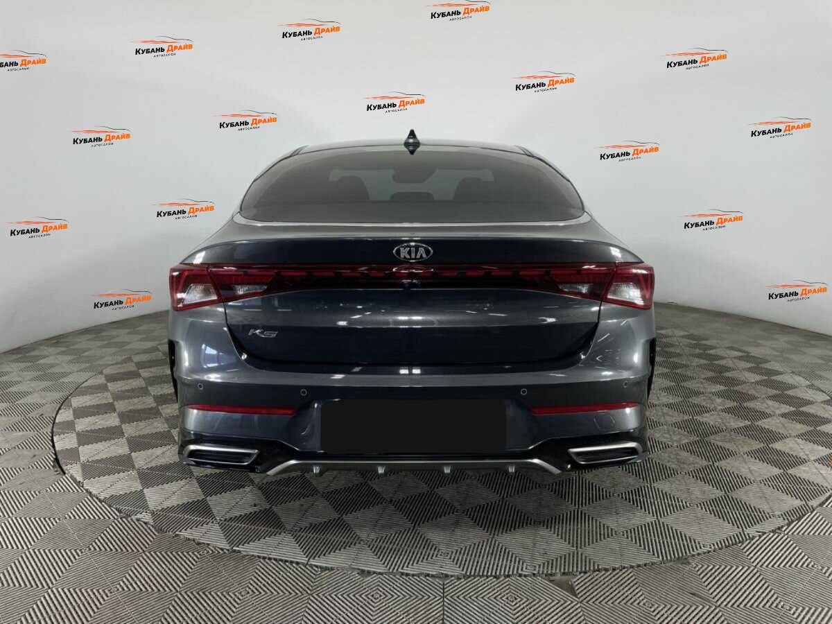 Kia K5 2021 года с пробегом. Фото: #2
