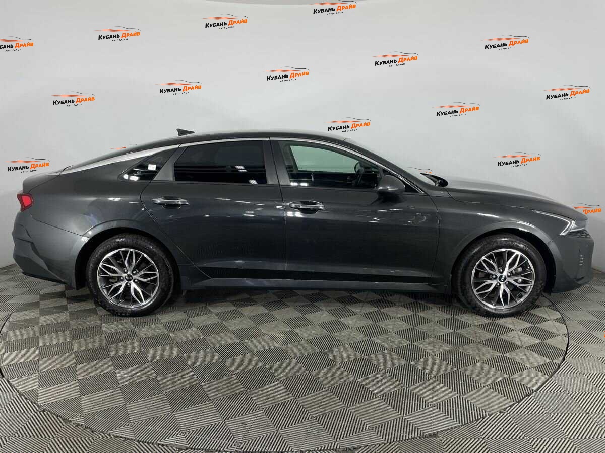 Kia K5 2021 года с пробегом. Фото: #3