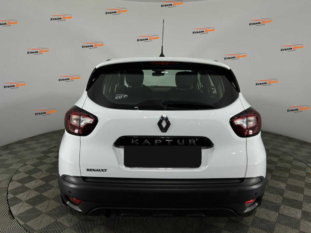 Renault Kaptur 2018 года с пробегом. Фото: #2
