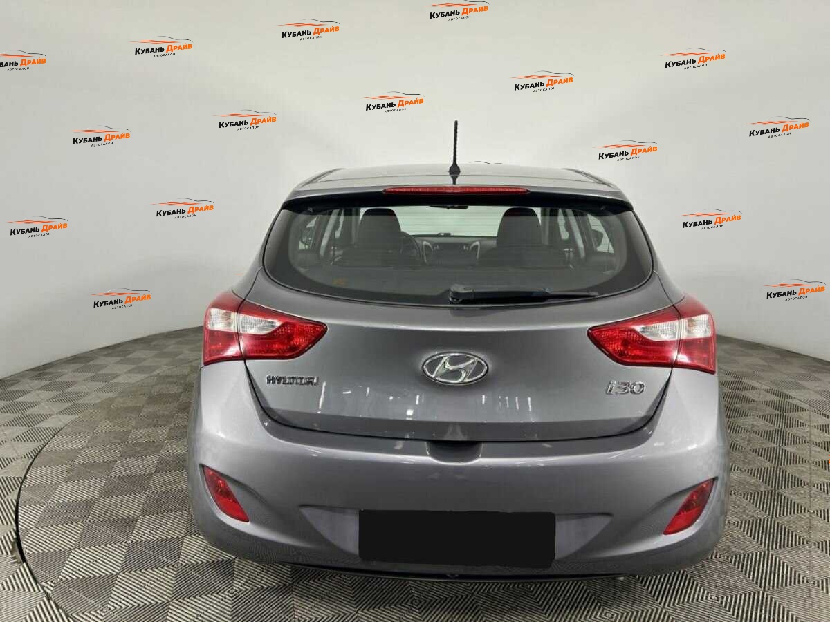 Hyundai i30 2012 года с пробегом. Фото: #2
