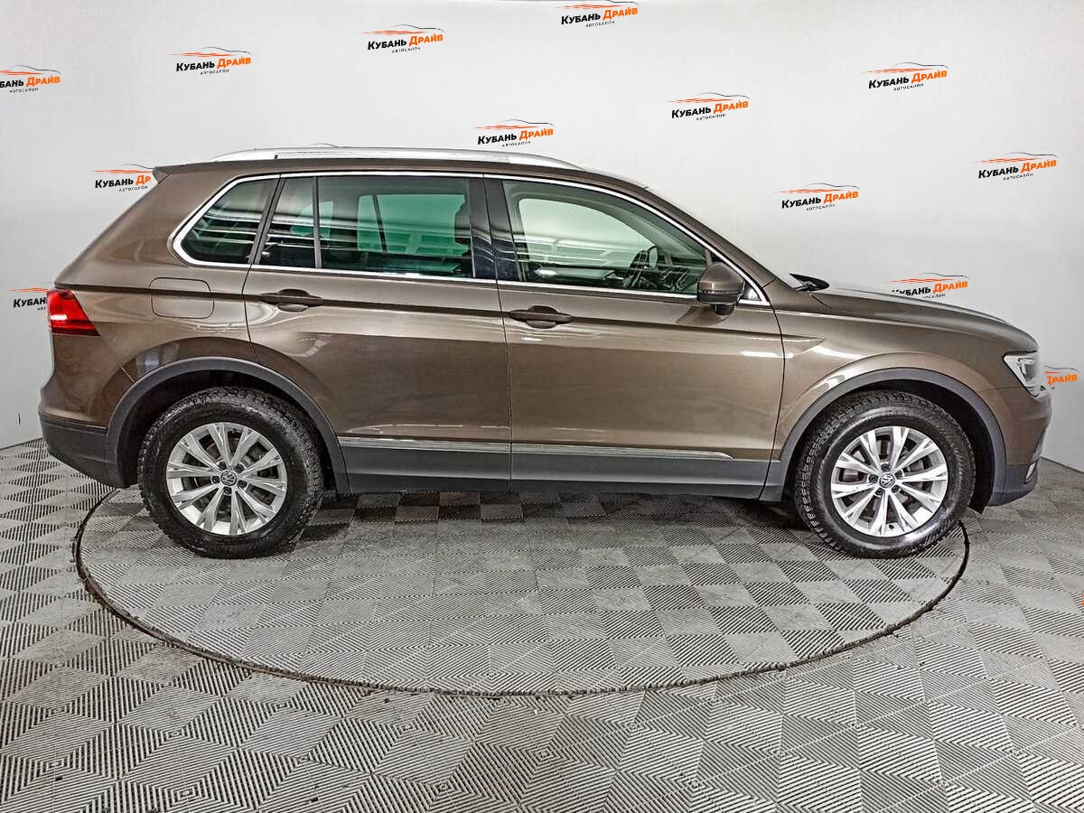 Volkswagen Tiguan 2017 года с пробегом. Фото: #3