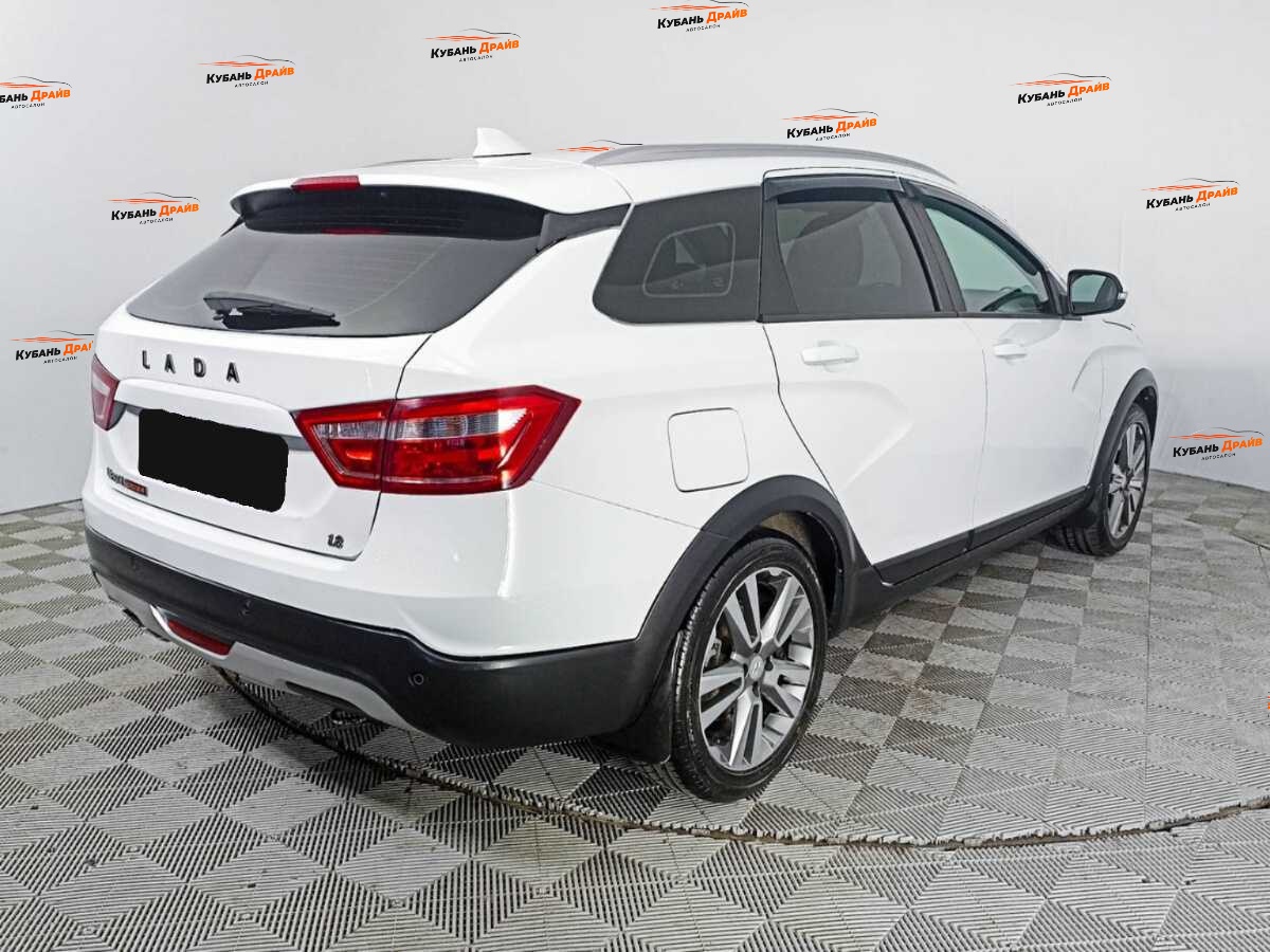 Lada (ВАЗ) Vesta 2017 года с пробегом. Фото: #4