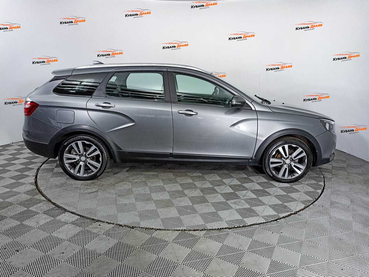 Lada (ВАЗ) Vesta 2019 года с пробегом. Фото: #3