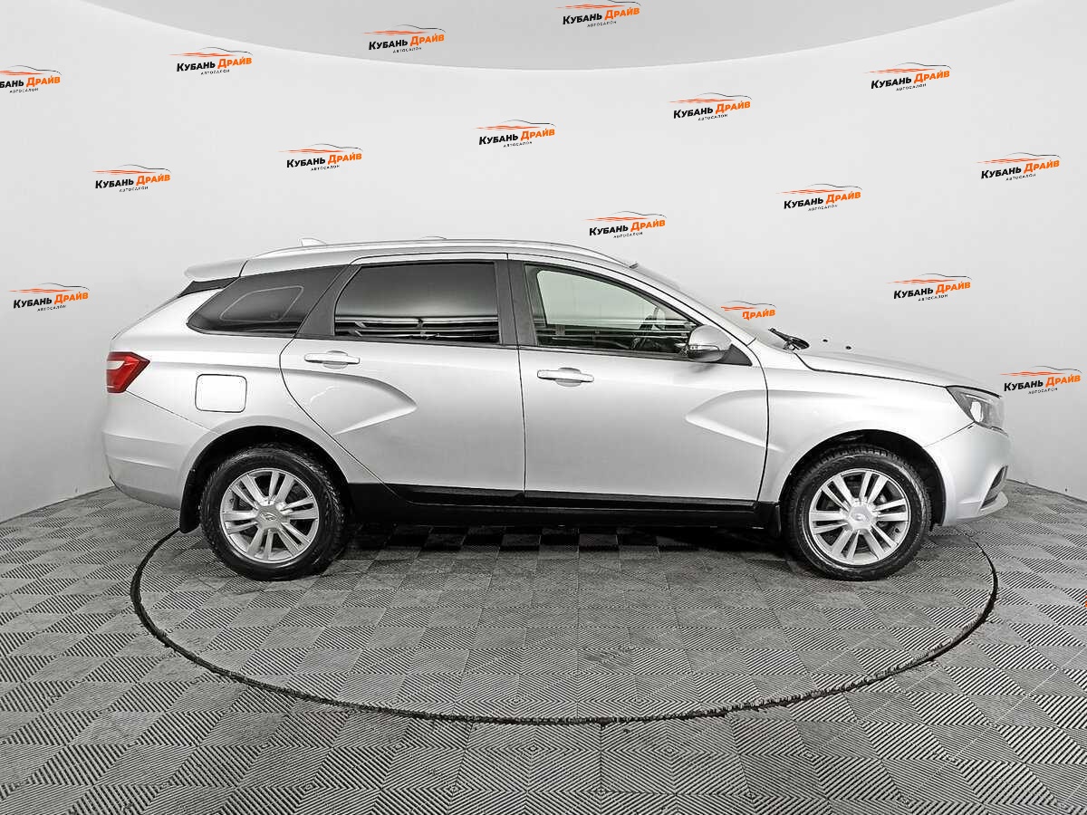 Lada (ВАЗ) Vesta 2019 года с пробегом. Фото: #3