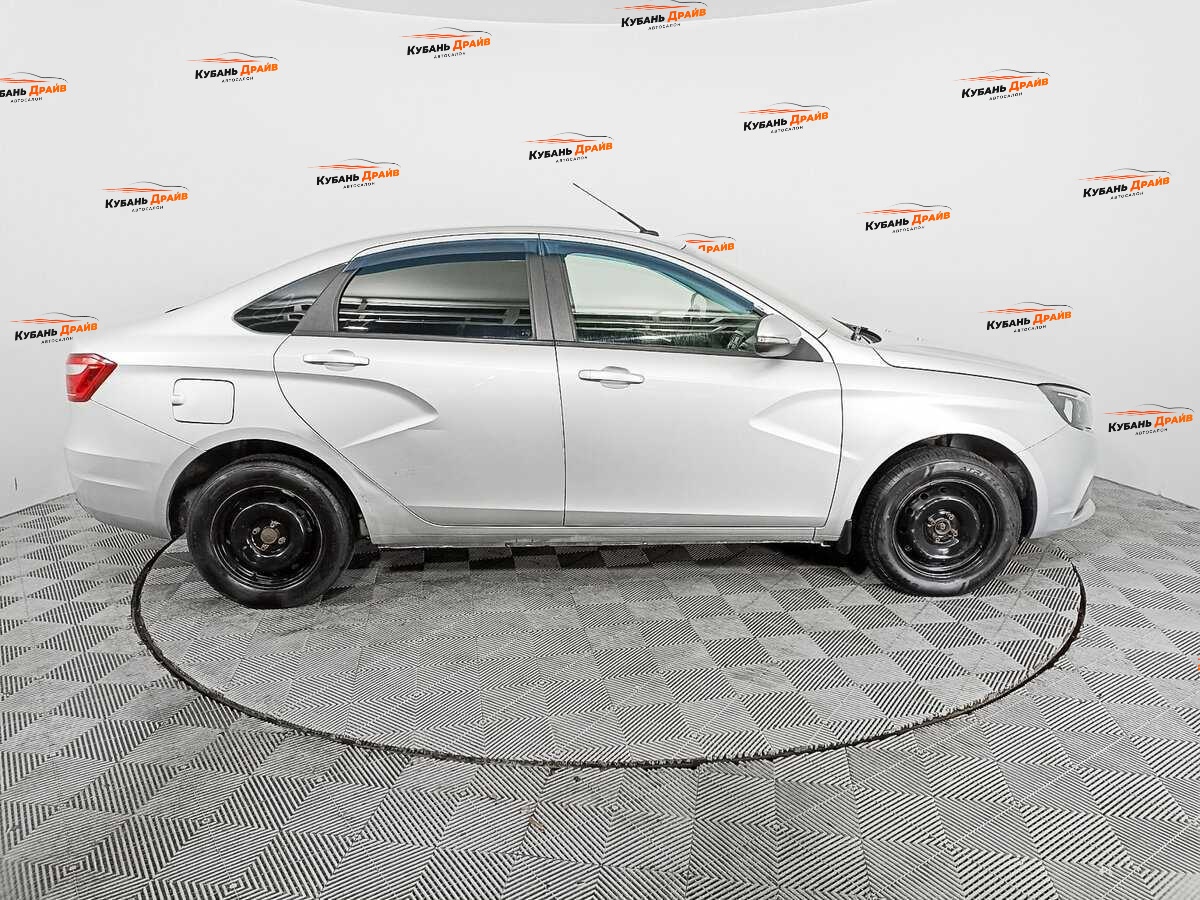 Lada (ВАЗ) Vesta 2015 года с пробегом. Фото: #3