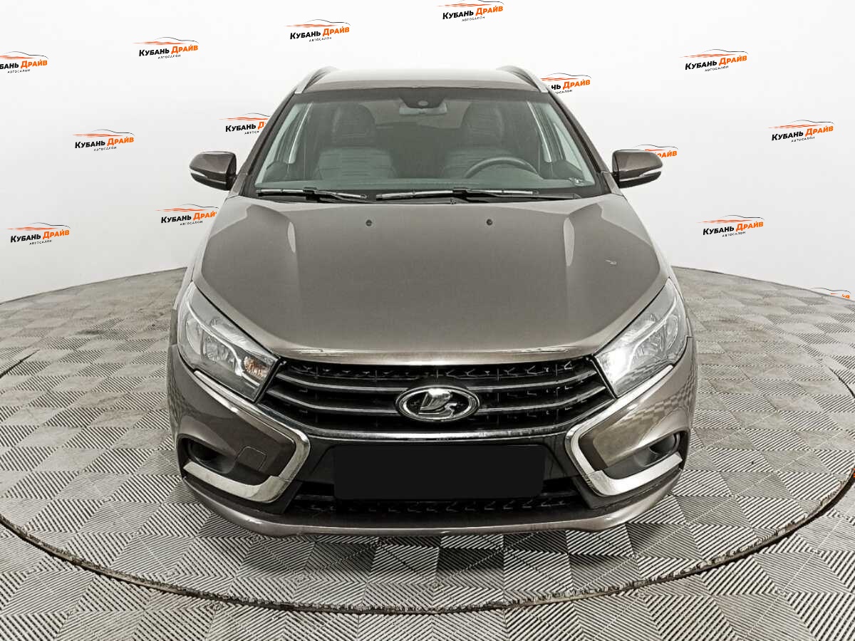 Lada (ВАЗ) Vesta 2021 года с пробегом. Фото: #1