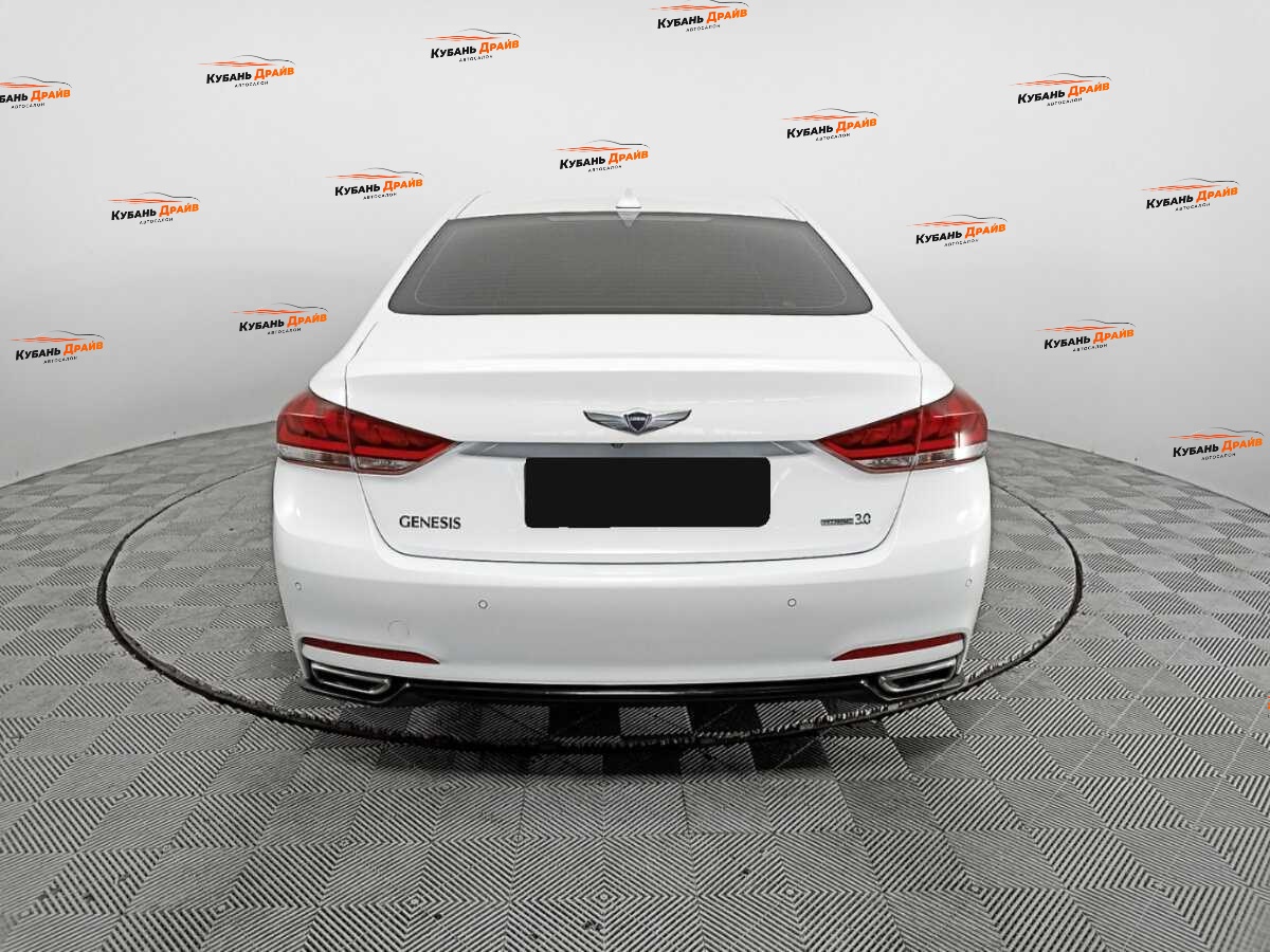 Hyundai Genesis 2016 года с пробегом. Фото: #5