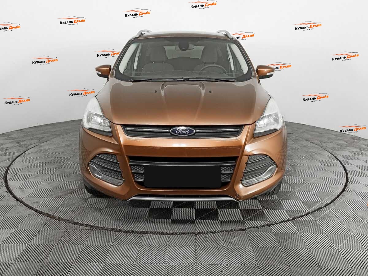 Ford Kuga 2013 года с пробегом. Фото: #1