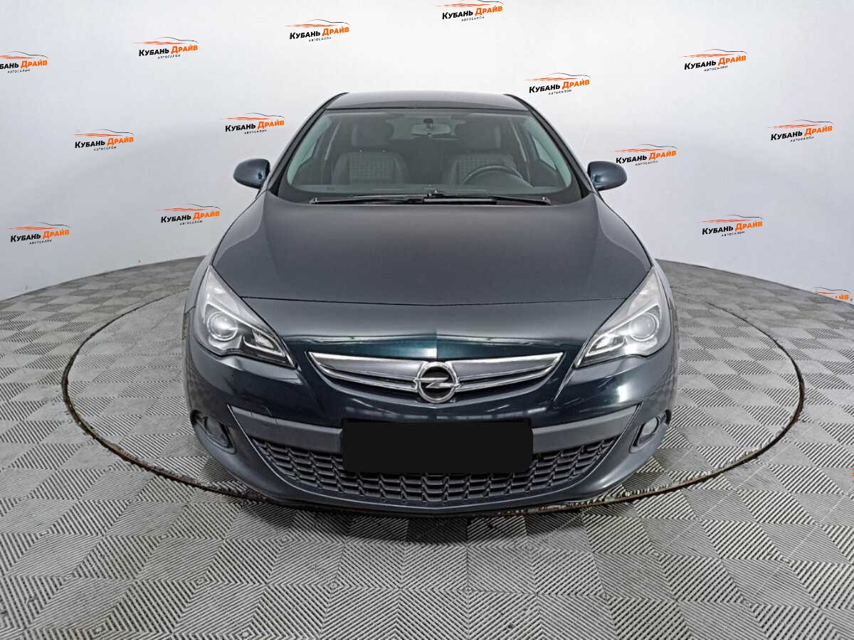Opel Astra 2014 года с пробегом. Фото: #1