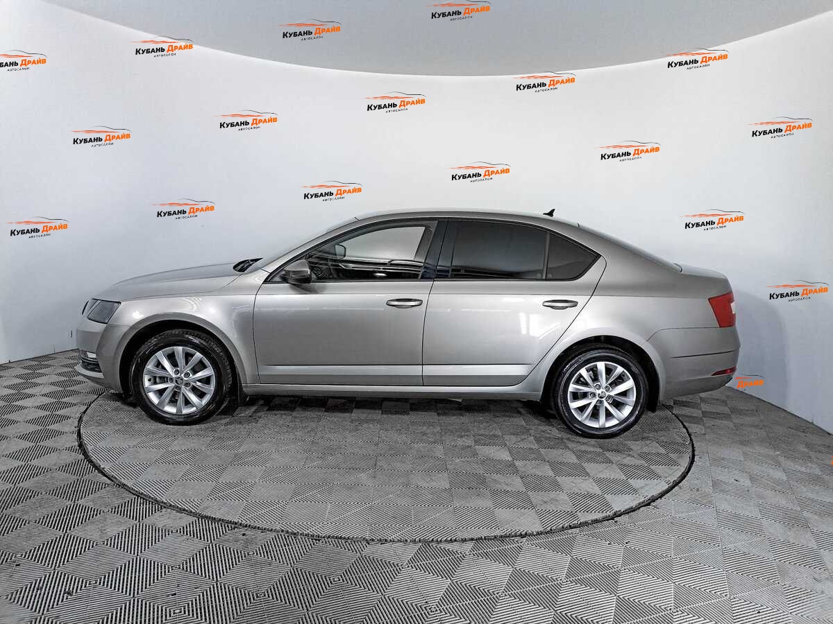 Skoda Octavia 2019 года с пробегом. Фото: #7