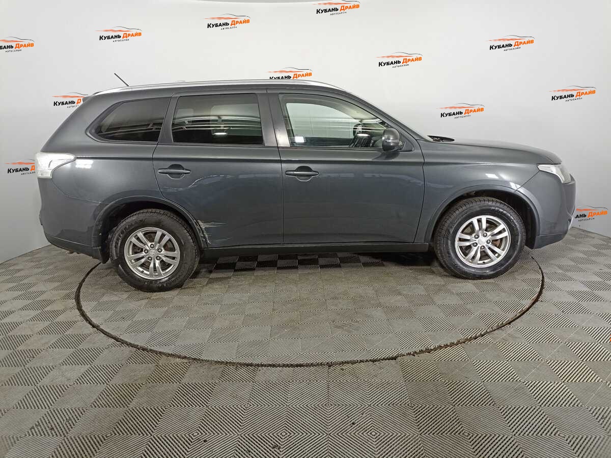 Mitsubishi Outlander 2014 года с пробегом. Фото: #3