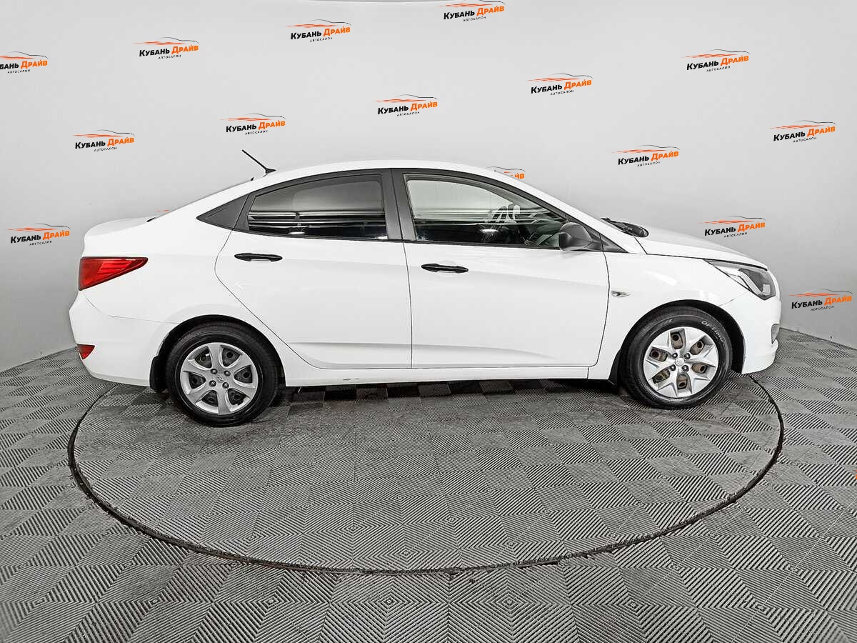 Hyundai Solaris 2015 года с пробегом. Фото: #3