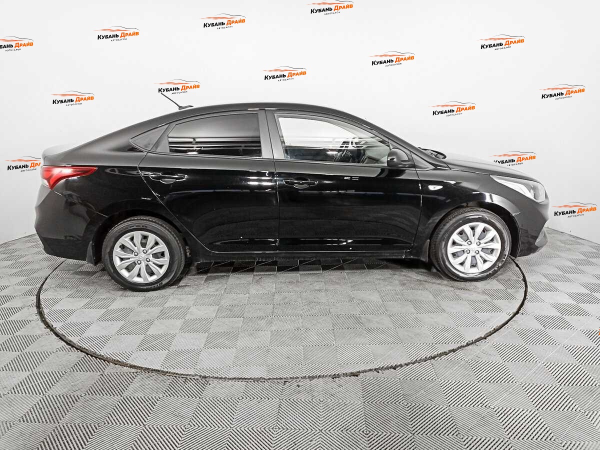 Hyundai Solaris 2017 года с пробегом. Фото: #3