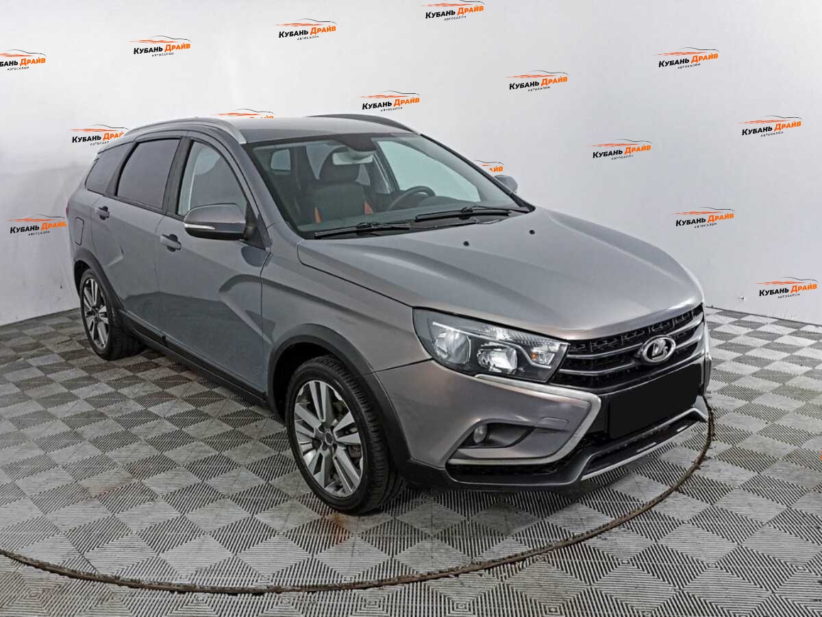 Lada (ВАЗ) Vesta 2017 года с пробегом. Фото: #2