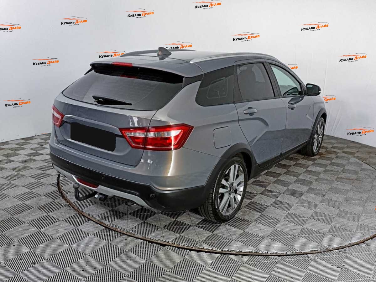 Lada (ВАЗ) Vesta 2017 года с пробегом. Фото: #4