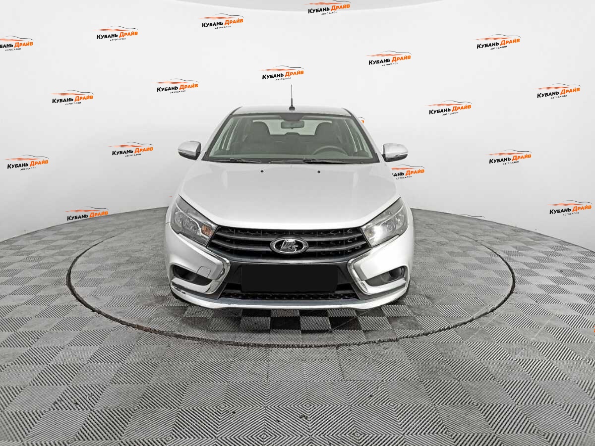 Lada (ВАЗ) Vesta 2017 года с пробегом. Фото: #1