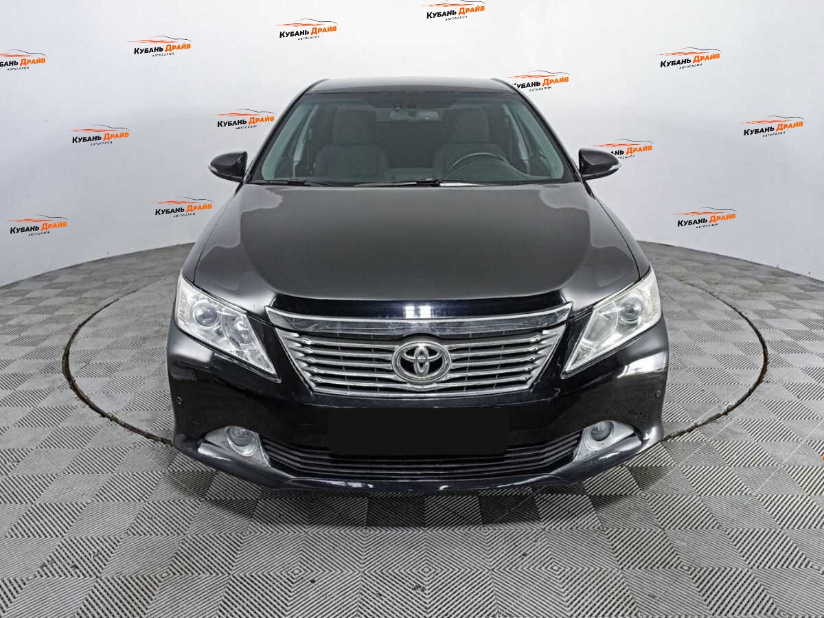 Toyota Camry 2012 года с пробегом. Фото: #1