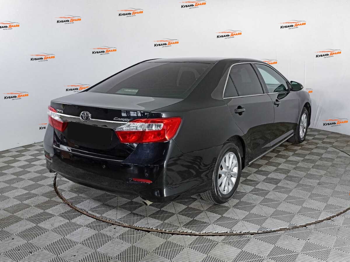 Toyota Camry 2012 года с пробегом. Фото: #4