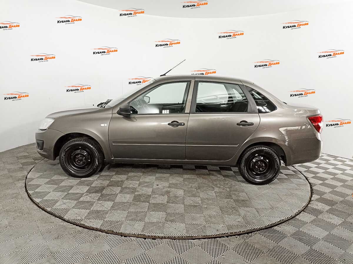 Lada (ВАЗ) Granta 2018 года с пробегом. Фото: #7