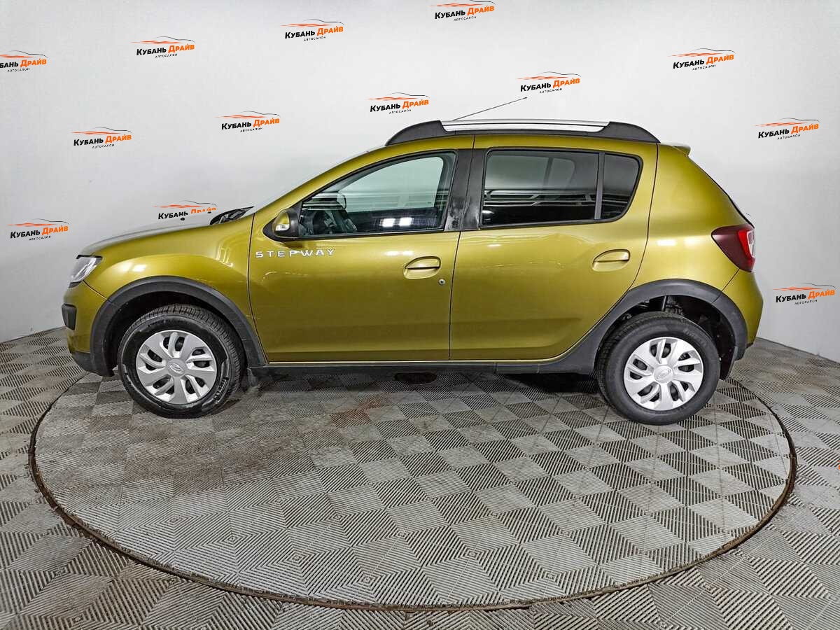 Renault Sandero 2017 года с пробегом. Фото: #7