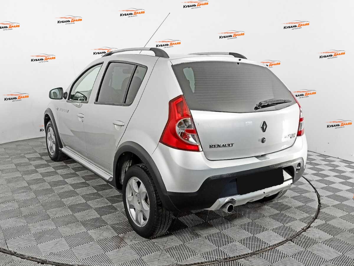 Renault Sandero 2013 года с пробегом. Фото: #6