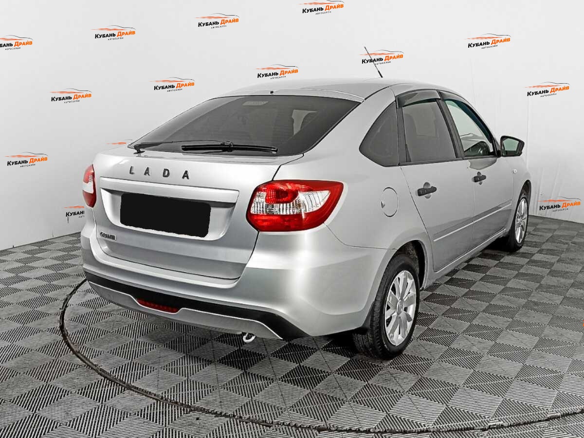 Lada (ВАЗ) Granta 2018 года с пробегом. Фото: #3