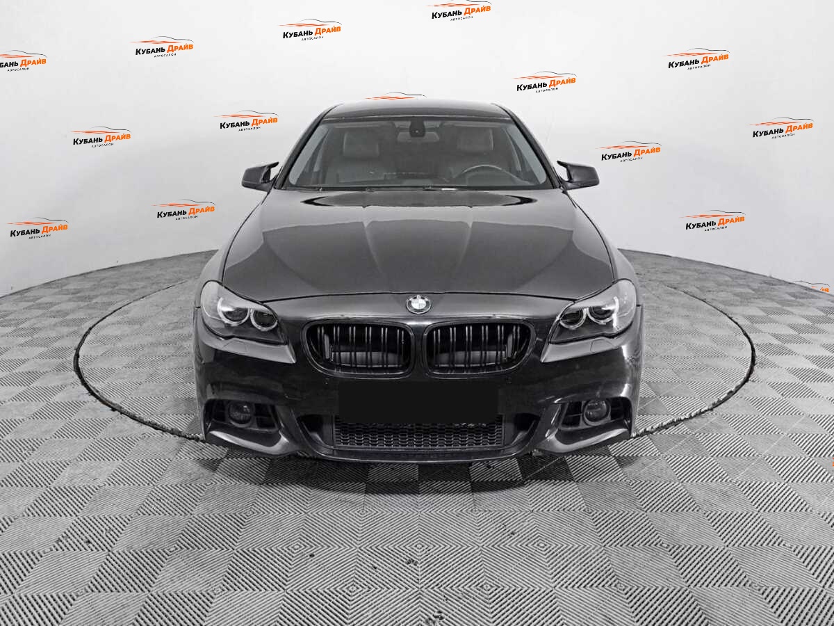 BMW 5 серии 2012 года с пробегом. Фото: #1