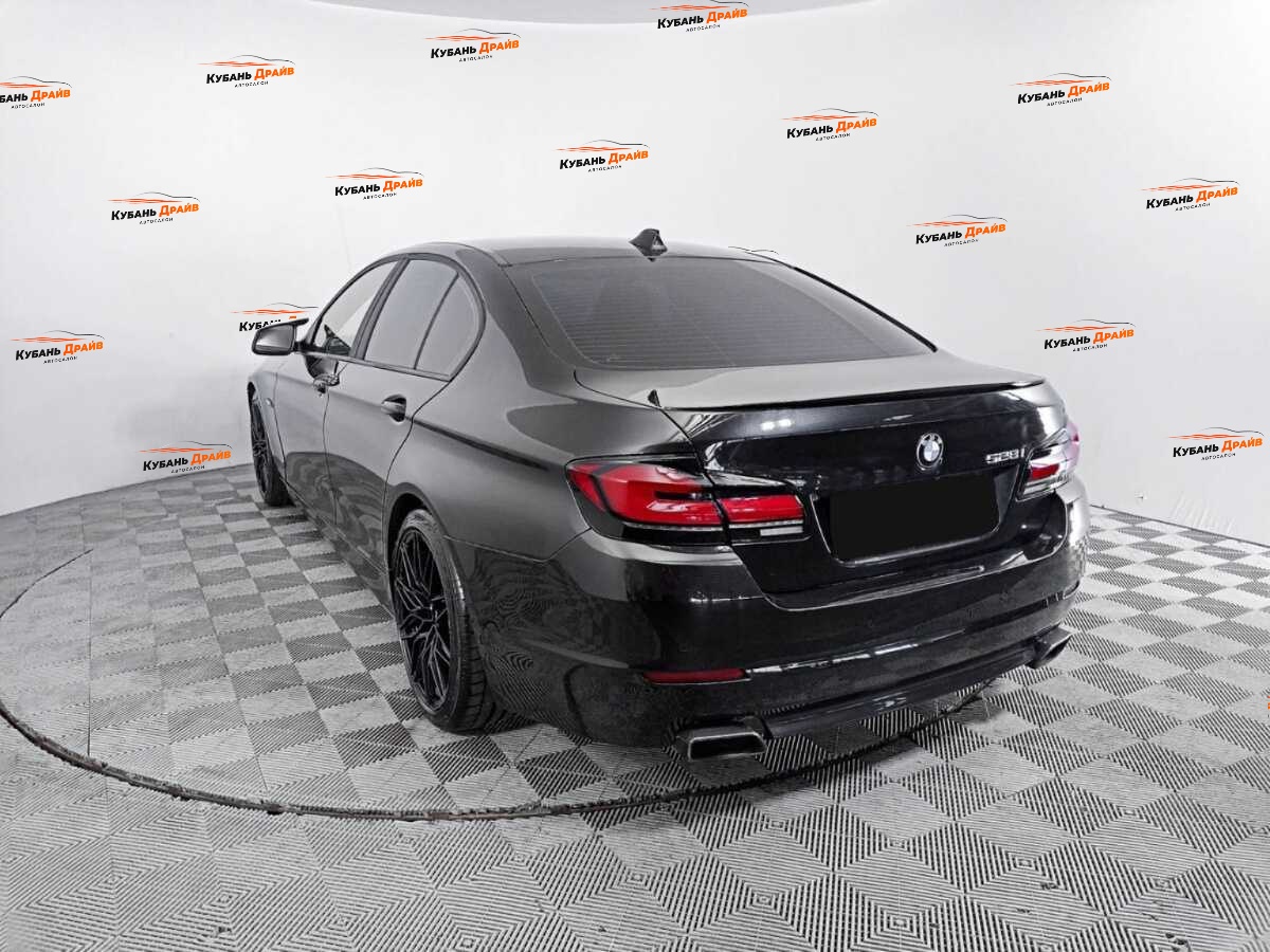 BMW 5 серии 2012 года с пробегом. Фото: #5