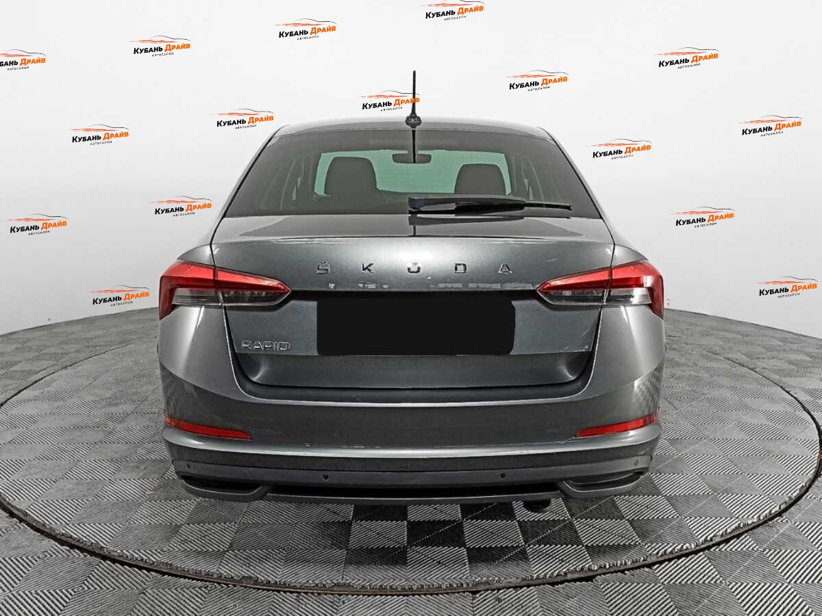 Skoda Rapid 2021 года с пробегом. Фото: #5