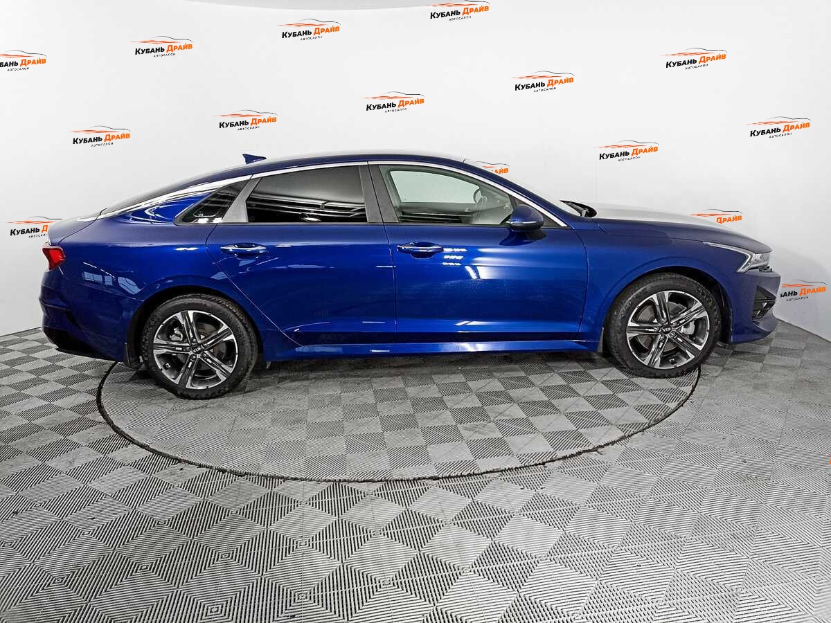 Kia K5 2021 года с пробегом. Фото: #3