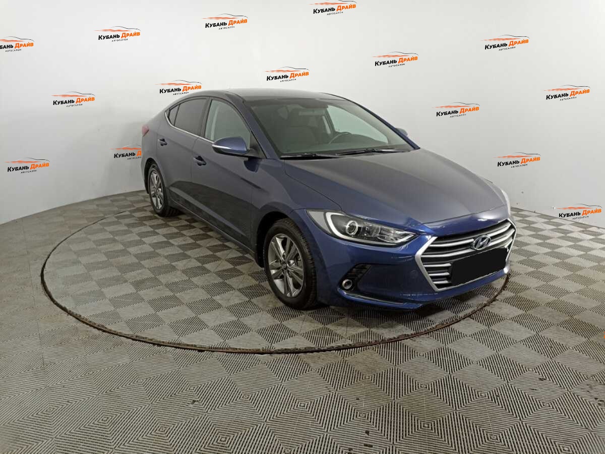 Hyundai Elantra 2018 года с пробегом. Фото: #2