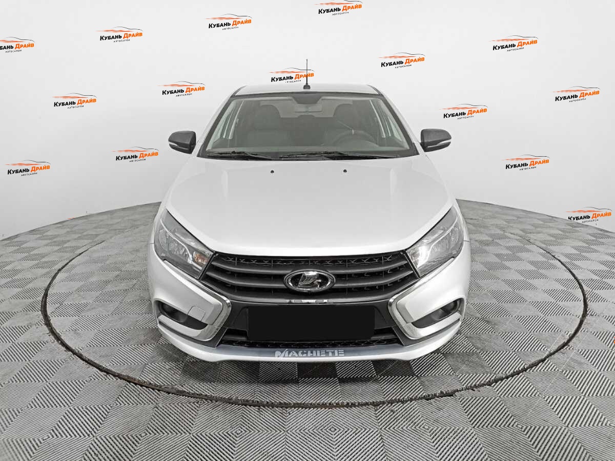 Lada (ВАЗ) Vesta 2018 года с пробегом. Фото: #1
