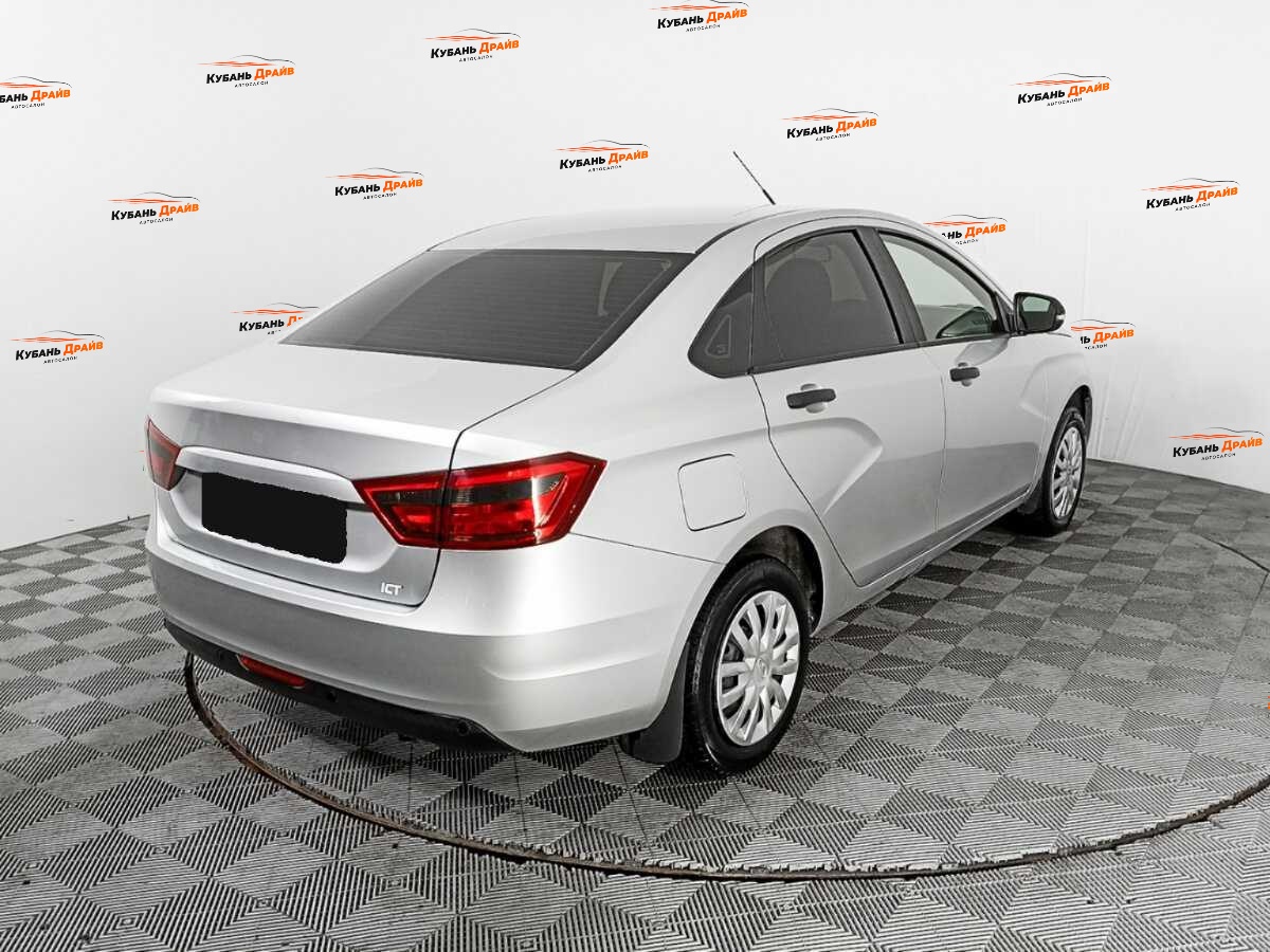 Lada (ВАЗ) Vesta 2018 года с пробегом. Фото: #4