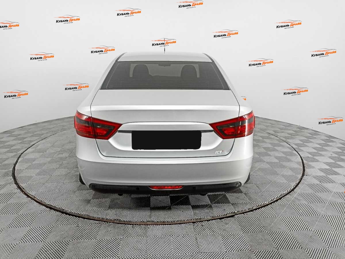 Lada (ВАЗ) Vesta 2018 года с пробегом. Фото: #5