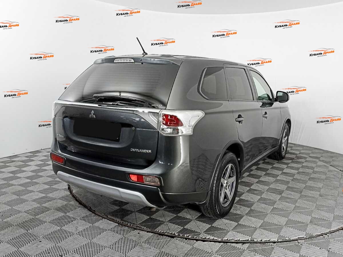 Mitsubishi Outlander 2014 года с пробегом. Фото: #3