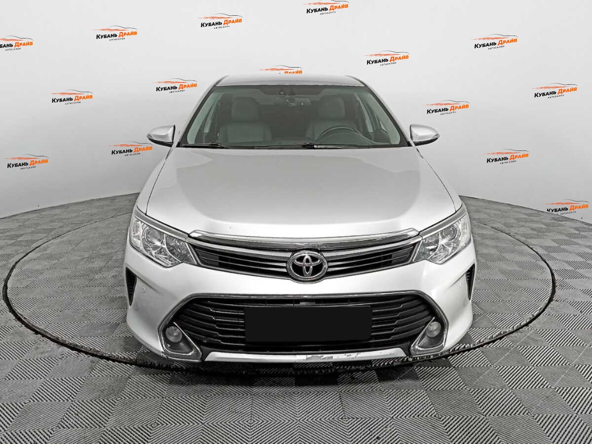 Toyota Camry 2015 года с пробегом. Фото: #1