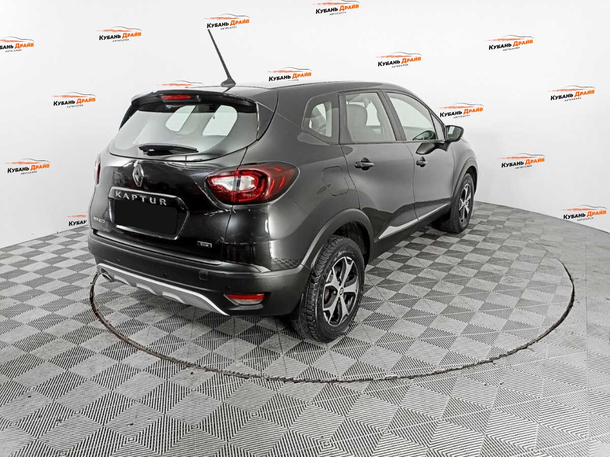 Renault Kaptur 2020 года с пробегом. Фото: #4