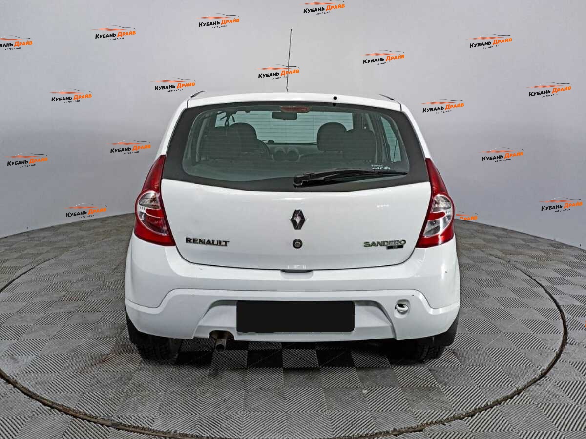 Renault Sandero 2014 года с пробегом. Фото: #4
