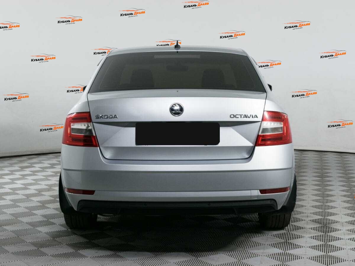 Skoda Octavia 2017 года с пробегом. Фото: #3